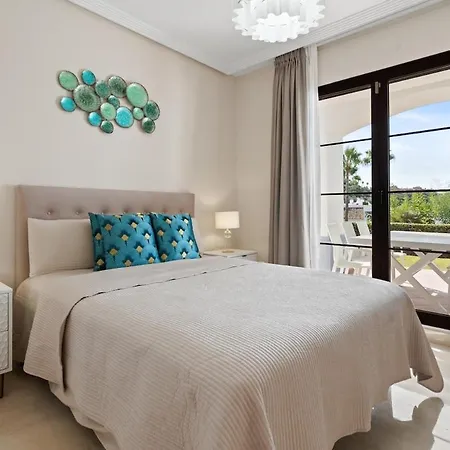 Ground Floor With Garden In The Arqueros Development * Benahavís