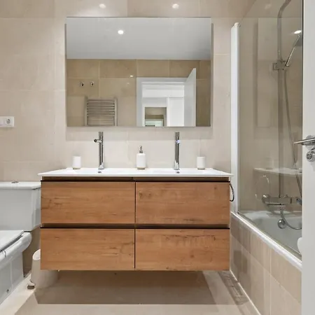 Apartament Ground Floor With Garden In The Arqueros Development *